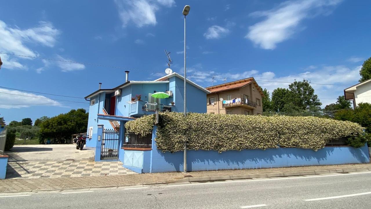 多尔斯索尼奥住宿加早餐公寓 SantʼElpidio a Mare 外观 照片